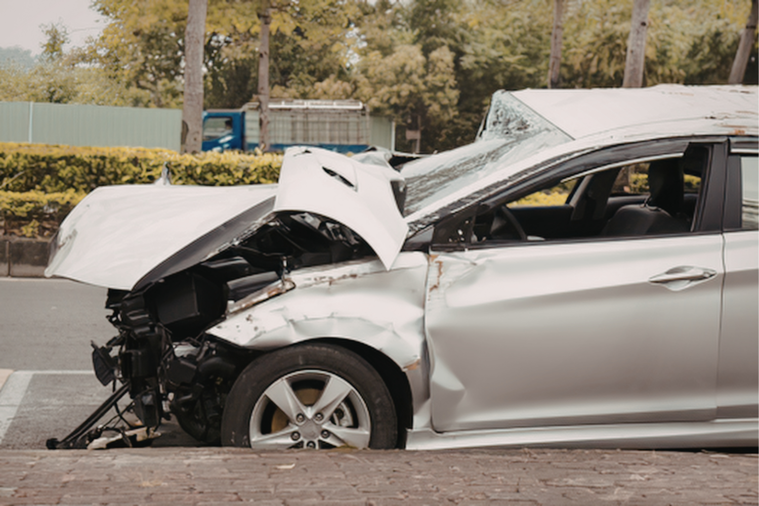 6 Common Car Body Problems Drivers Face Every Year and How to Fix Them