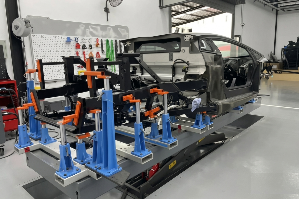 How Does Computerized Frame Alignment Work After Vehicle Damage?