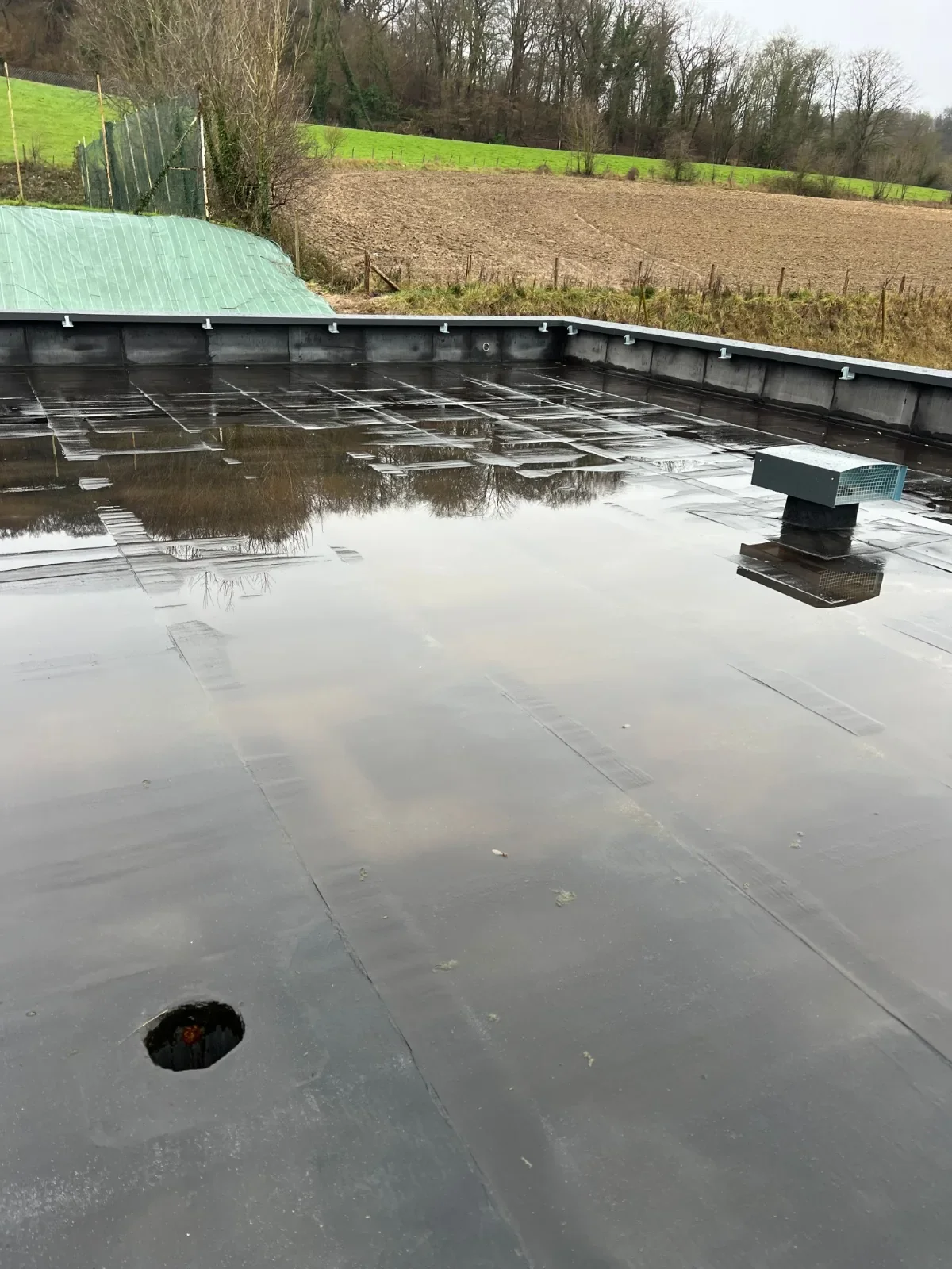 acrotere-couvertine-zinc-toiture-terrasse-rouen-03.webp