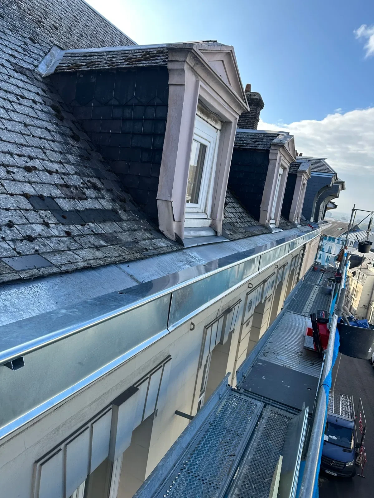 couverture-terrasse-zinc-cheneau-immeuble-rouen-08.webp