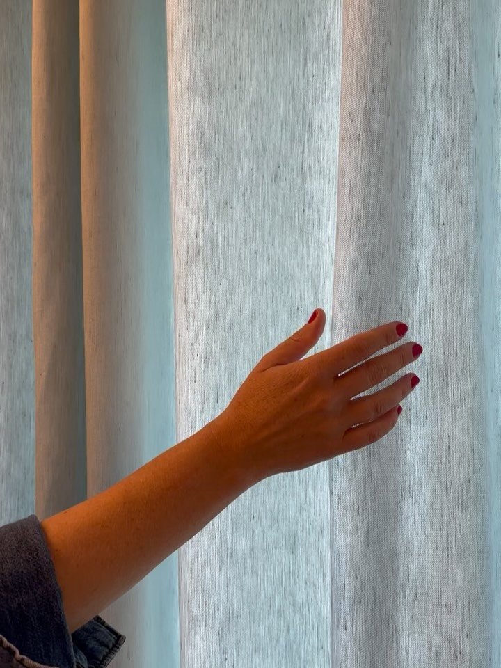 R&Ouml;STA P&Aring; SVERIGES SNYGGASTE KONTOR. Du kan ocks&aring; r&ouml;sta p&aring; EVT, l&auml;nk i bio d&auml;r fler bilder p&aring; kontoret finns!

#inredarestockholm #kontorsinredning #sverigessnyggastekontor