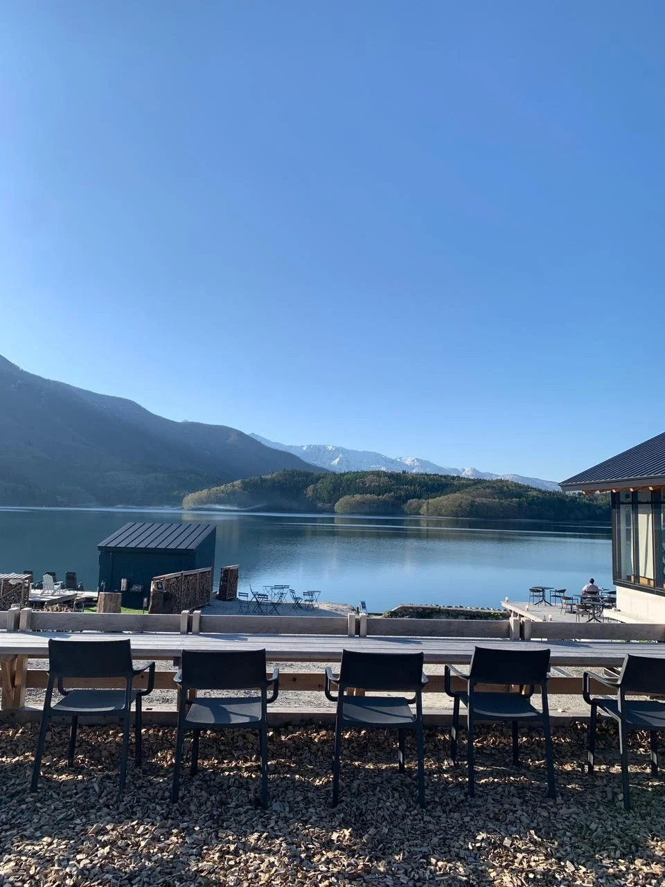 Ao Lakeside Cafe in Hakuba