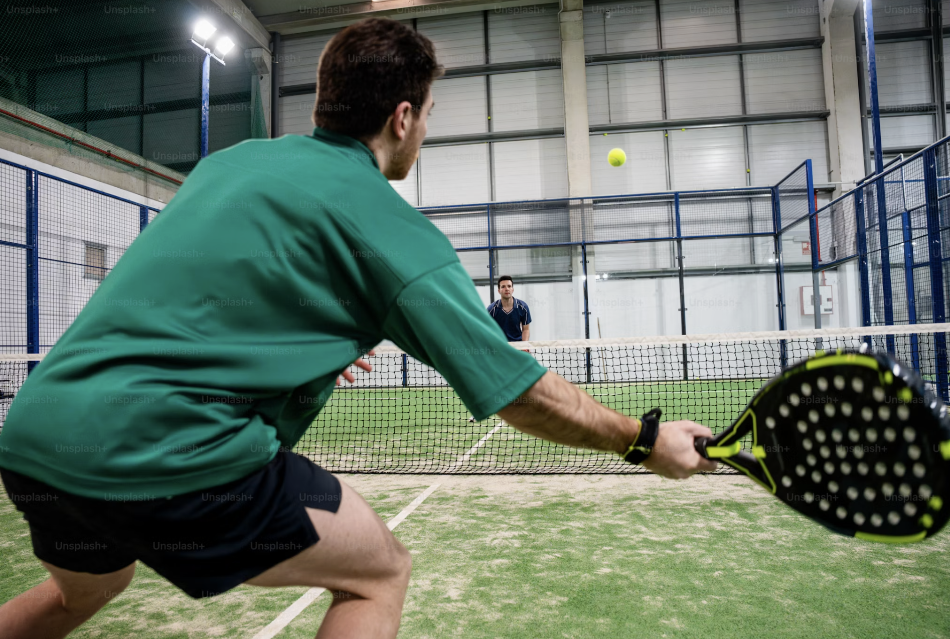 Vêtements padel personnalisés pour votre club : tenues, merch et casquettes sur mesure