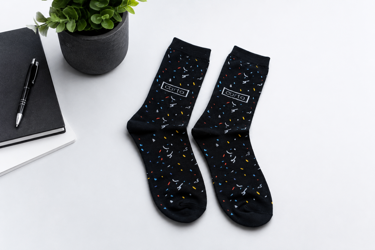 Chaussettes personnalisées : le cadeau corporate le plus instagrammable — et le plus efficace en incentive