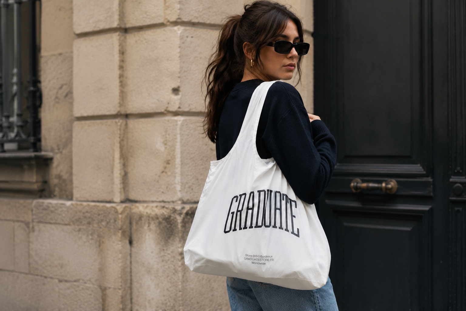 Sac shopping personnalisé : quelle matière choisir pour votre boutique, votre événement ou votre marque