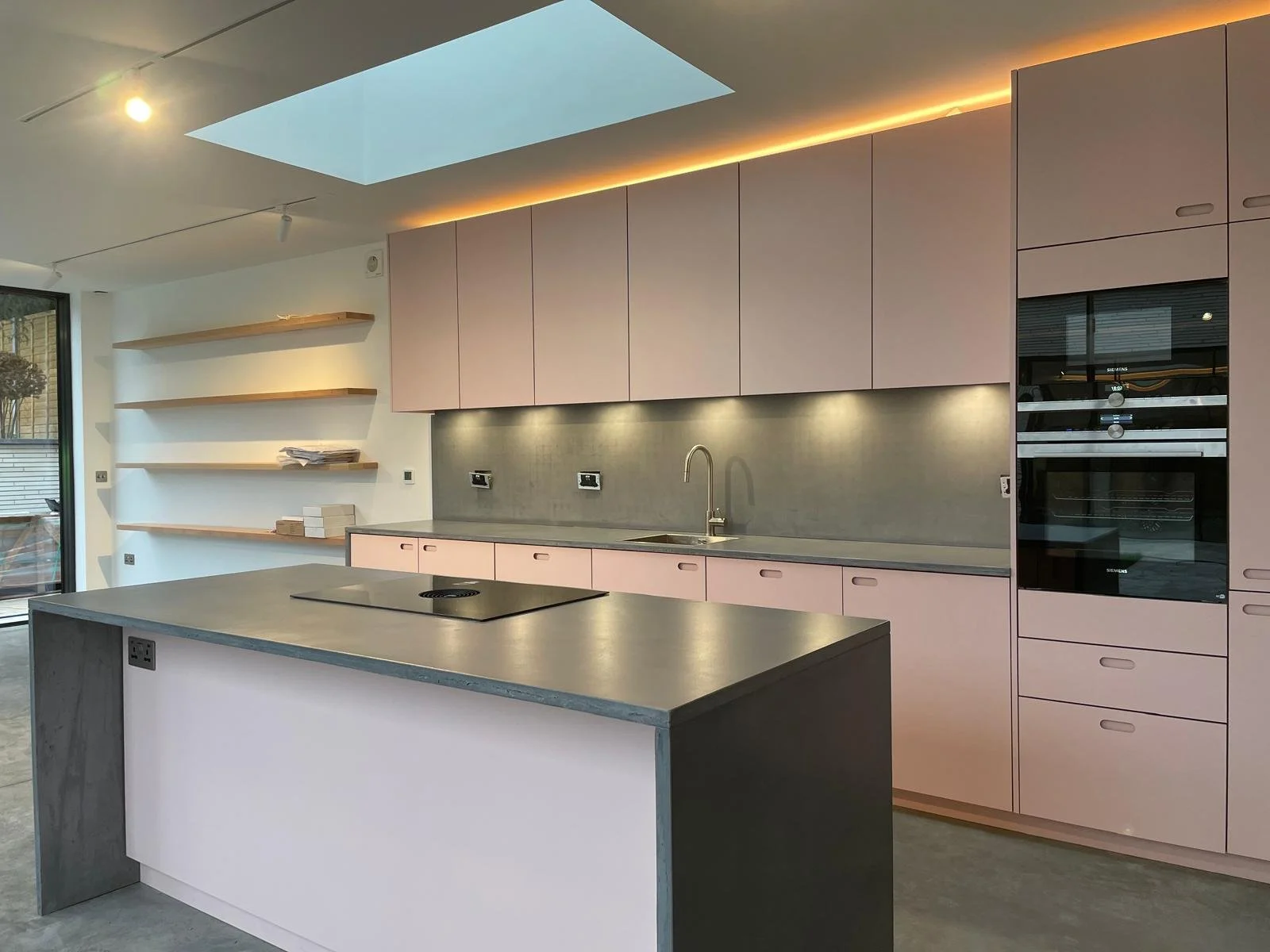 WhatsApp Image 2025-12-23 at 19.50.41 (2).jpeg