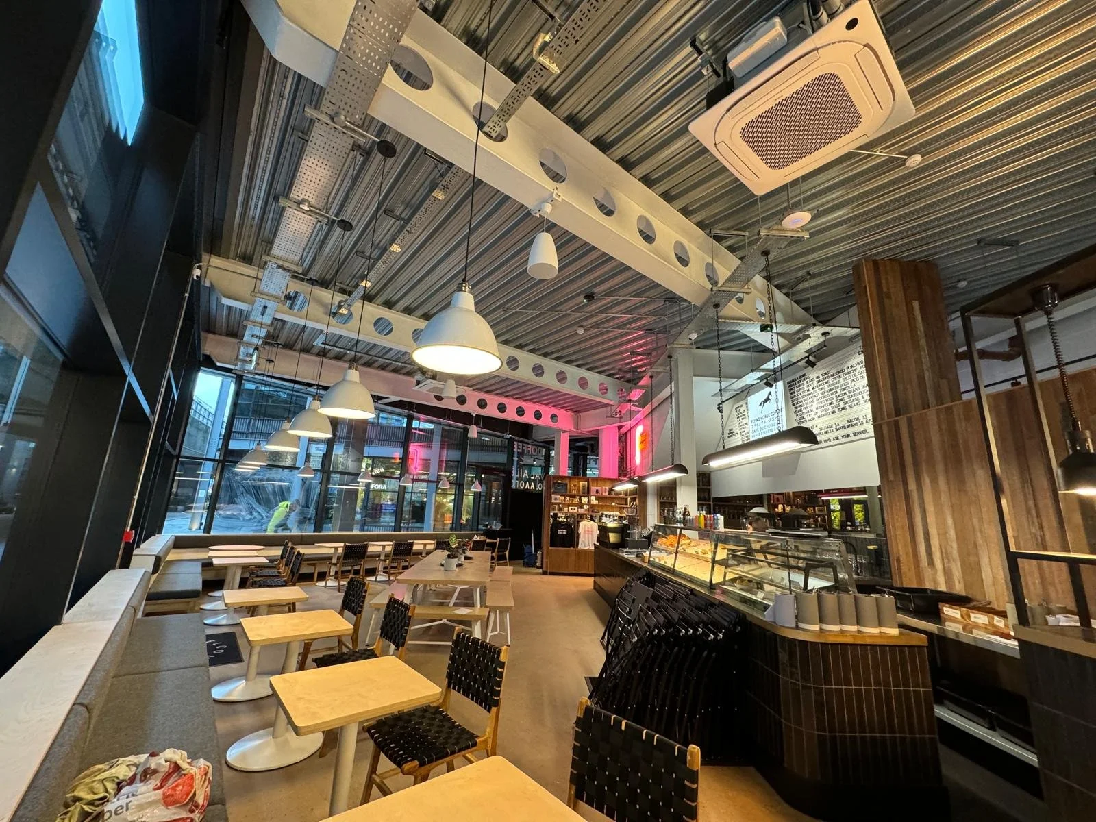 WhatsApp Image 2025-12-18 at 22.02.43 (3).jpeg