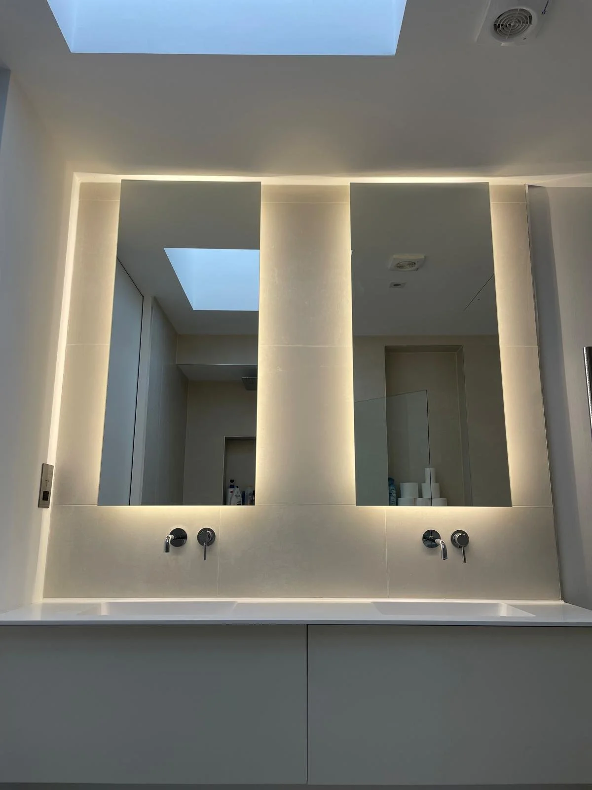 WhatsApp Image 2025-12-23 at 19.50.41 (6).jpeg