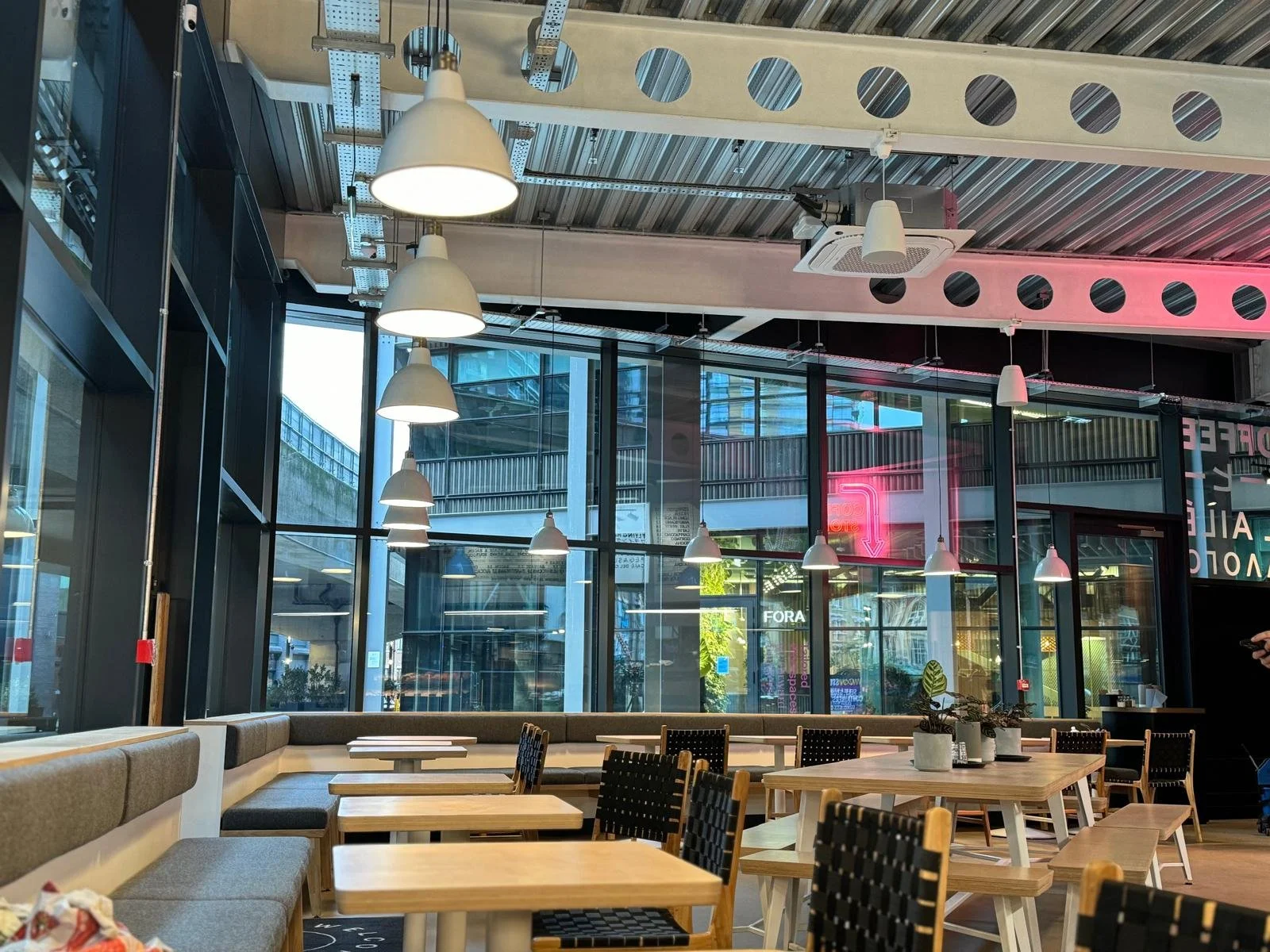 WhatsApp Image 2025-12-18 at 22.02.43 (6).jpeg