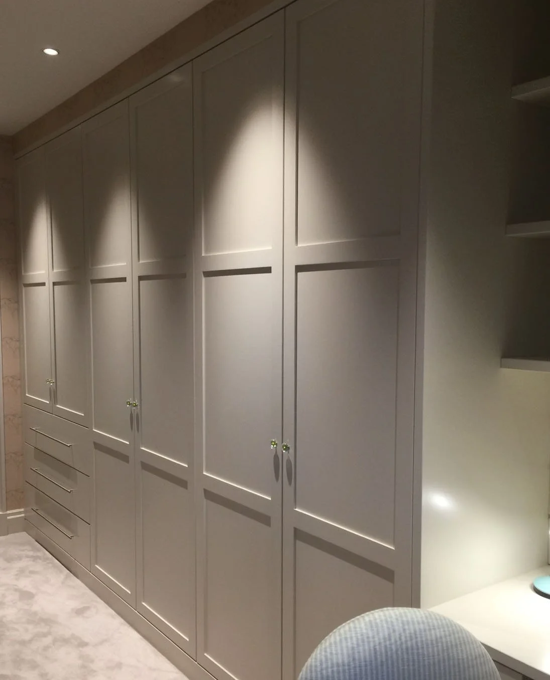 robert_mooney_furniture_wardrobe_07.jpg