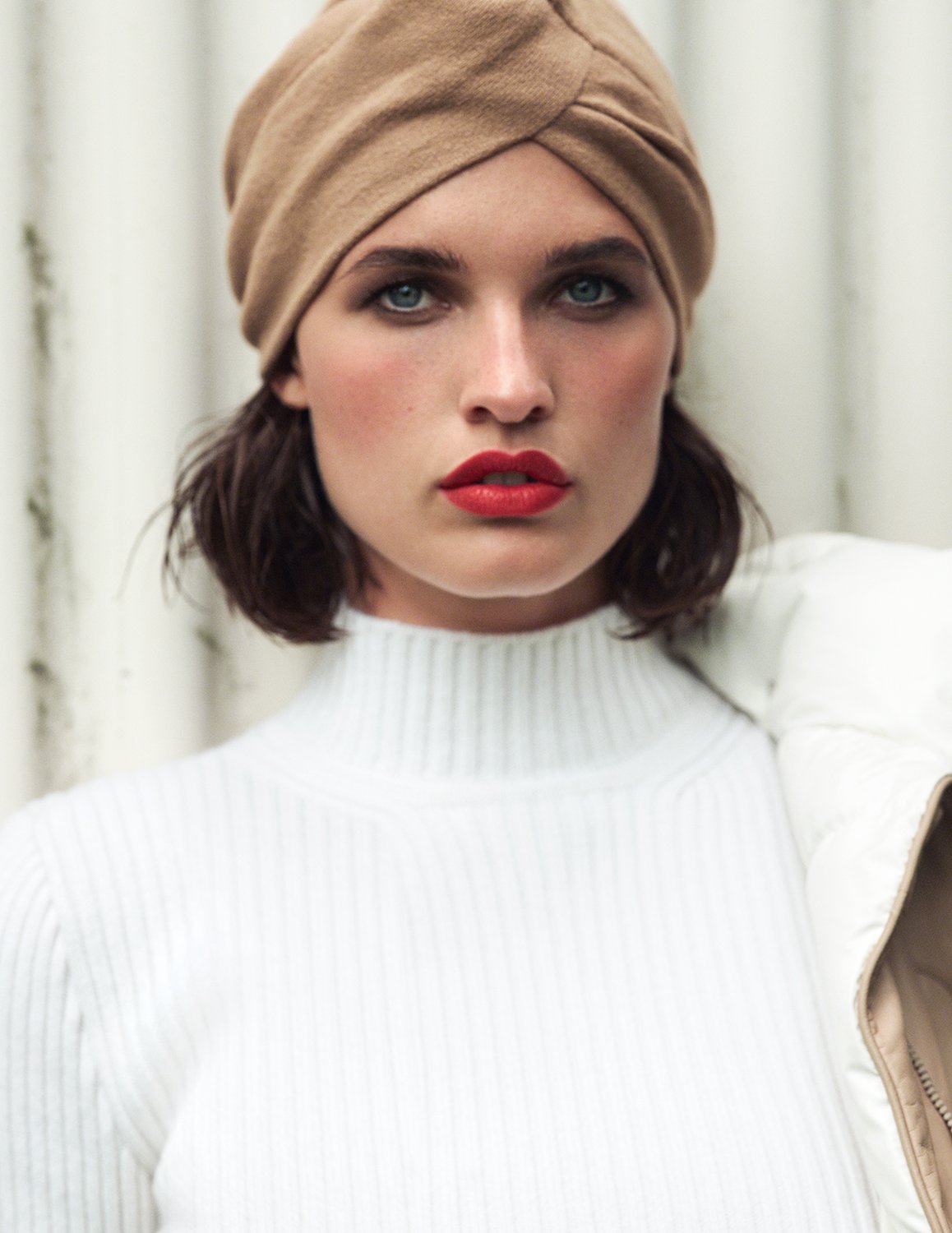 Vogue Spain | Julia Van Os