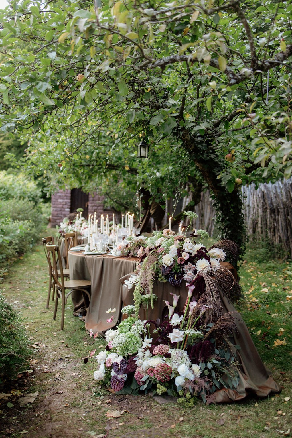 Une table d'exception au cœur du verger de l'Orangerie du Manoir