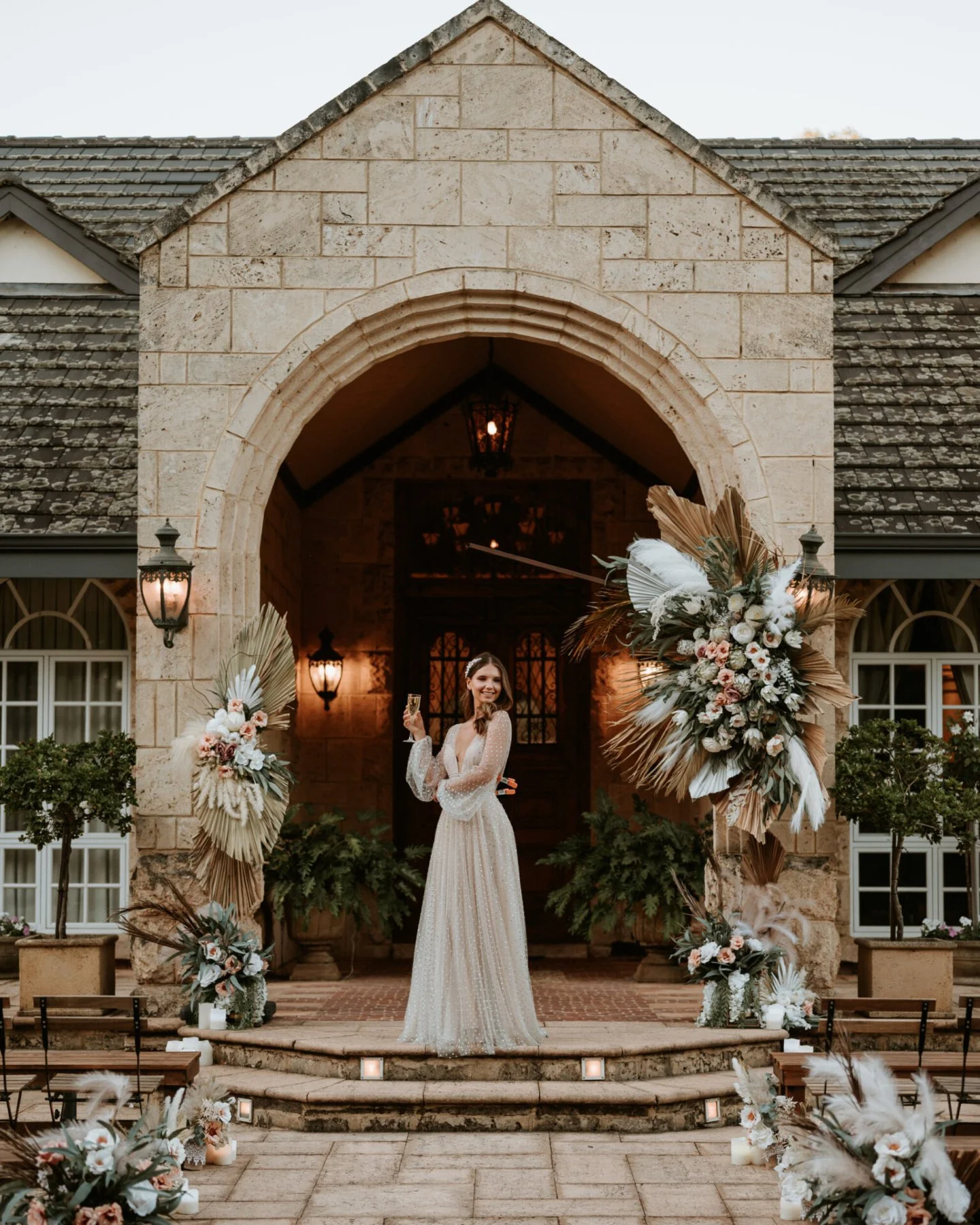 WEDDING INSPIRATION //

Every wedding at Brookleigh carries its own feeling, shaped by the couple, the setting and the moments shared throughout the day. 

Looking back on past celebrations offers a glimpse into how each space can be styled and exper