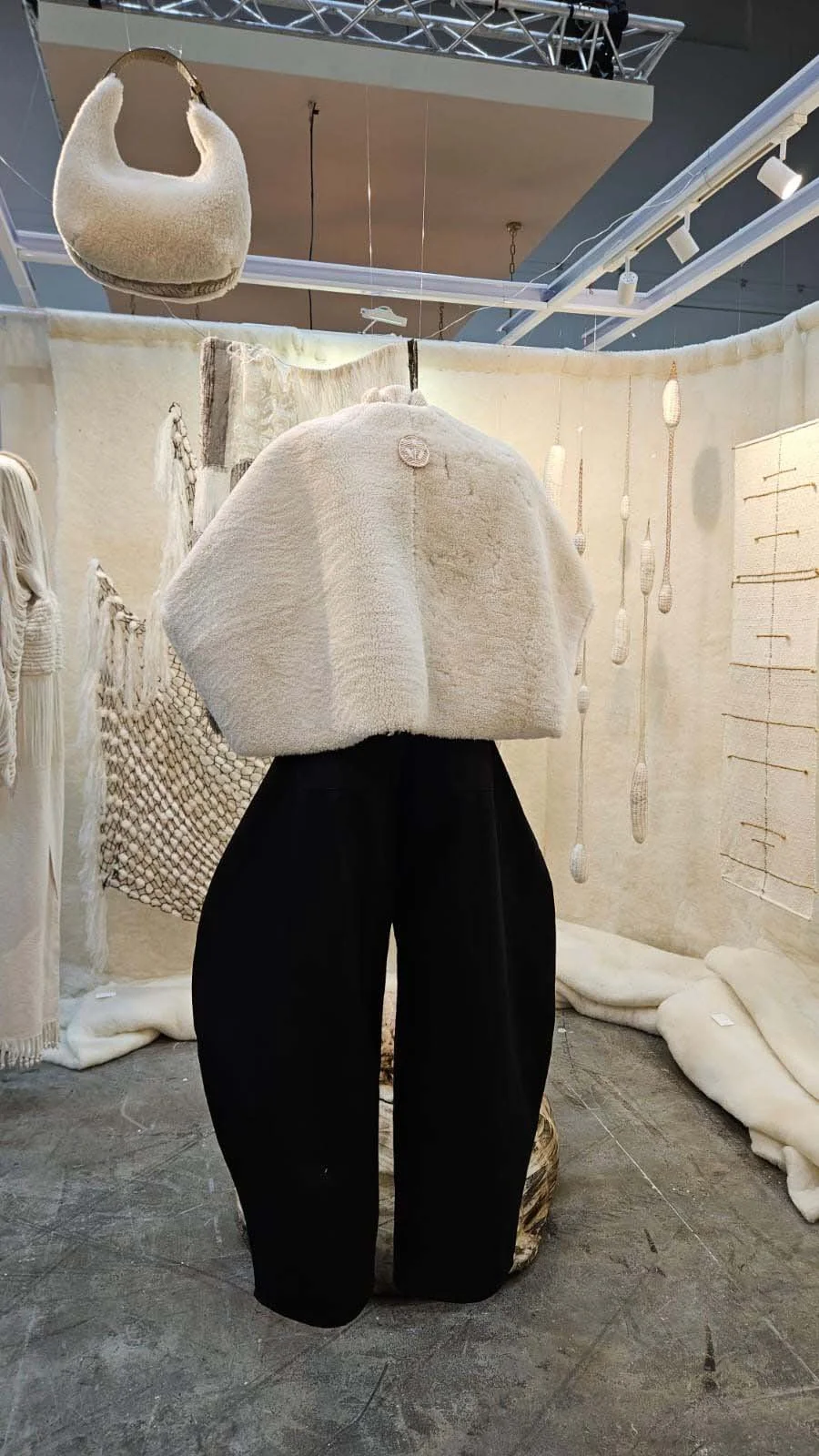 REWOOLUTION By Justus van der Hoven_IMG_3193 3.jpg