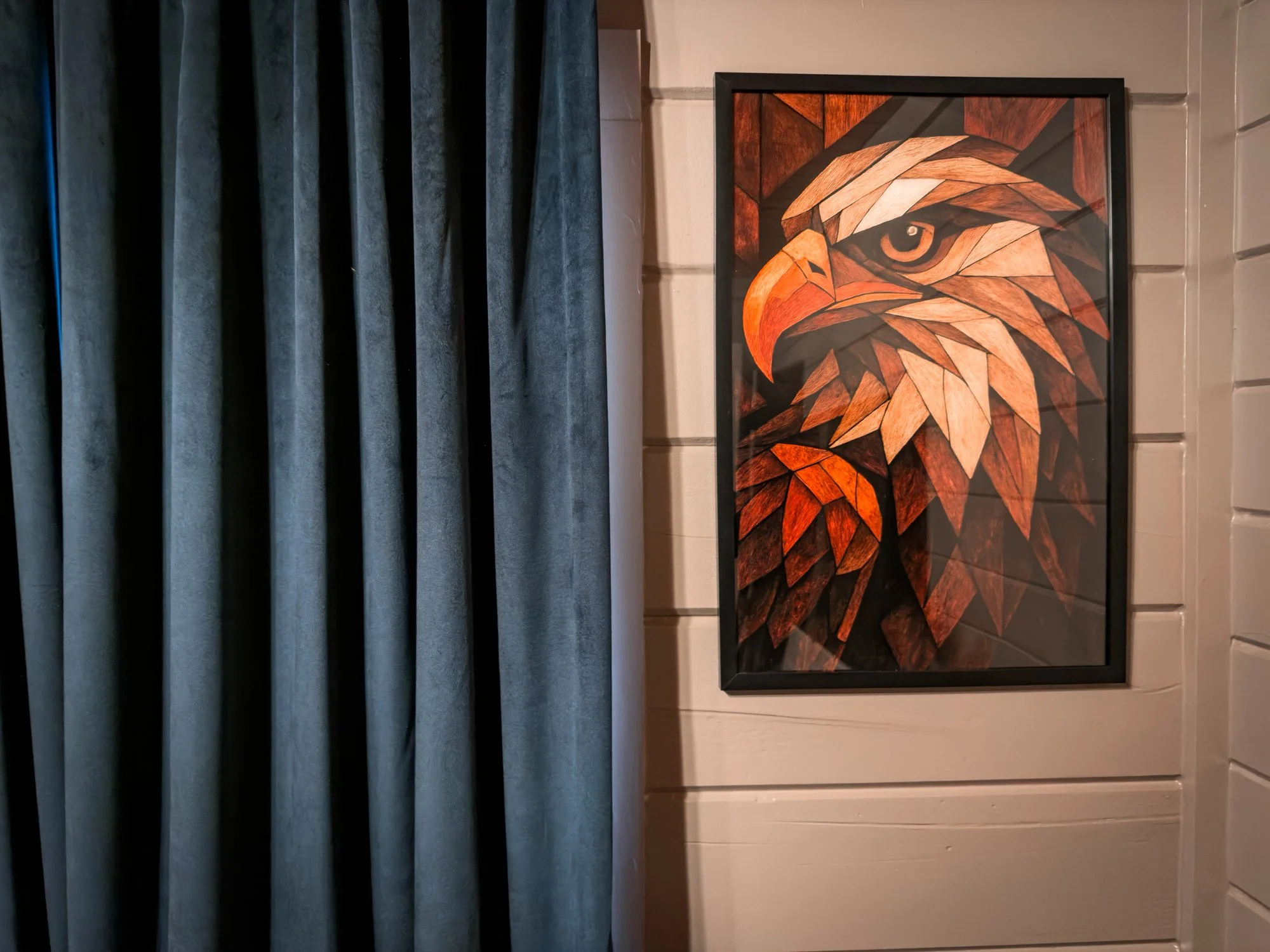Eagle painting at the Wizard Hideout for Ravenclaw room ideas