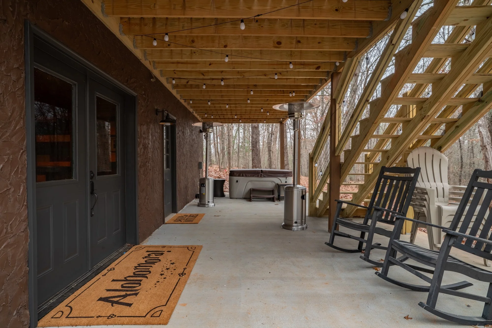 Cabin with hot tub in Blue Ridge, Georgia