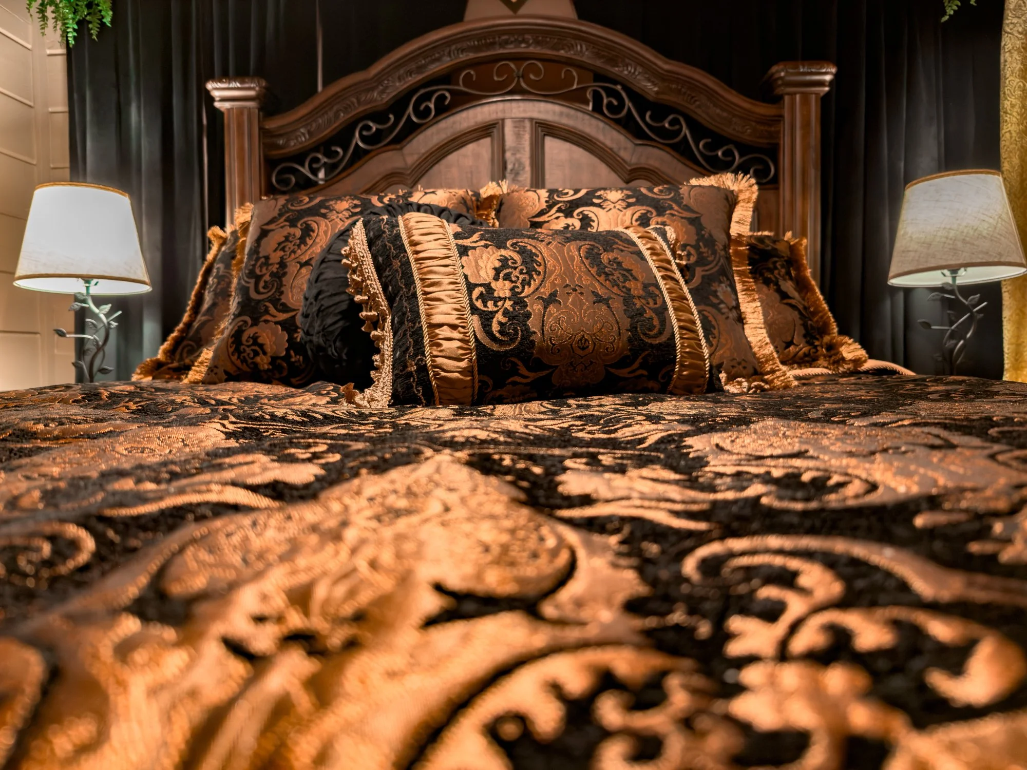 Hufflepuff bedding at The Wizard Hideout in Blue Ridge, Georgia