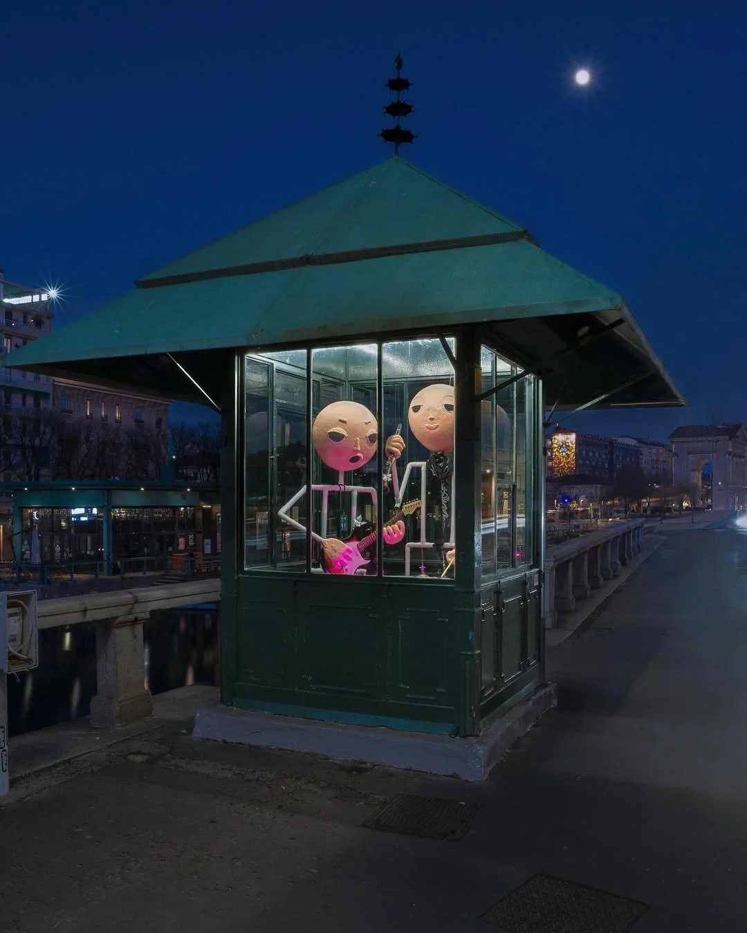 This is my rock band – Moonlight  Misha Gudwin @ Edicola Radetzky, Milan