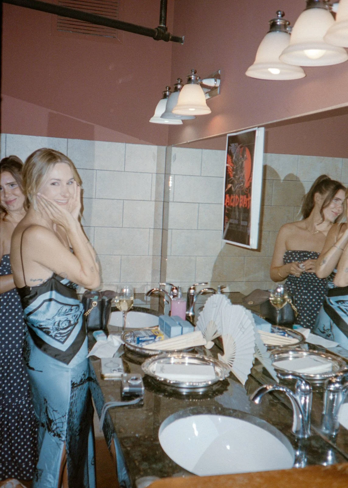 AmandaDanny_SuperloveFilm_WeddingDay-631.jpg