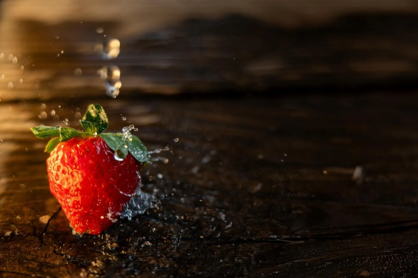 Fun fact the average strawberry has about 200 seeds on the outside it&rsquo;s the only fruit with seeds on the outside.🍓