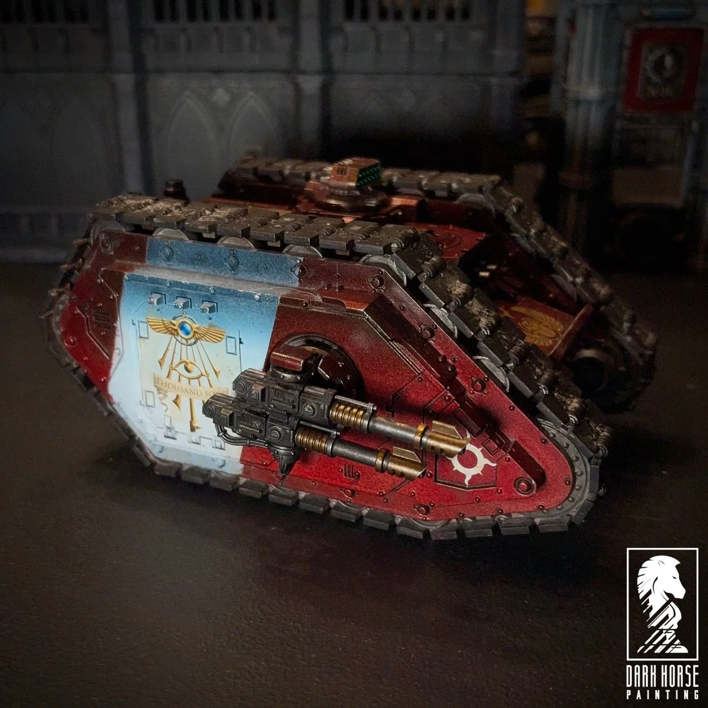 Catching up on some photos. I have an earlier video of this Land Raider. 

#landraiderproteus #landraider #thousandsons #thousandsons30k #horusheresypainting