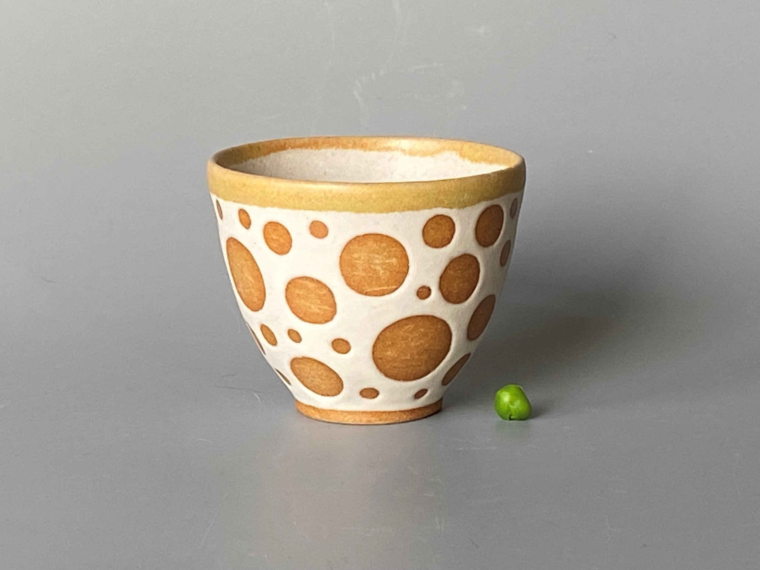 white circles cup contrast rim.jpg