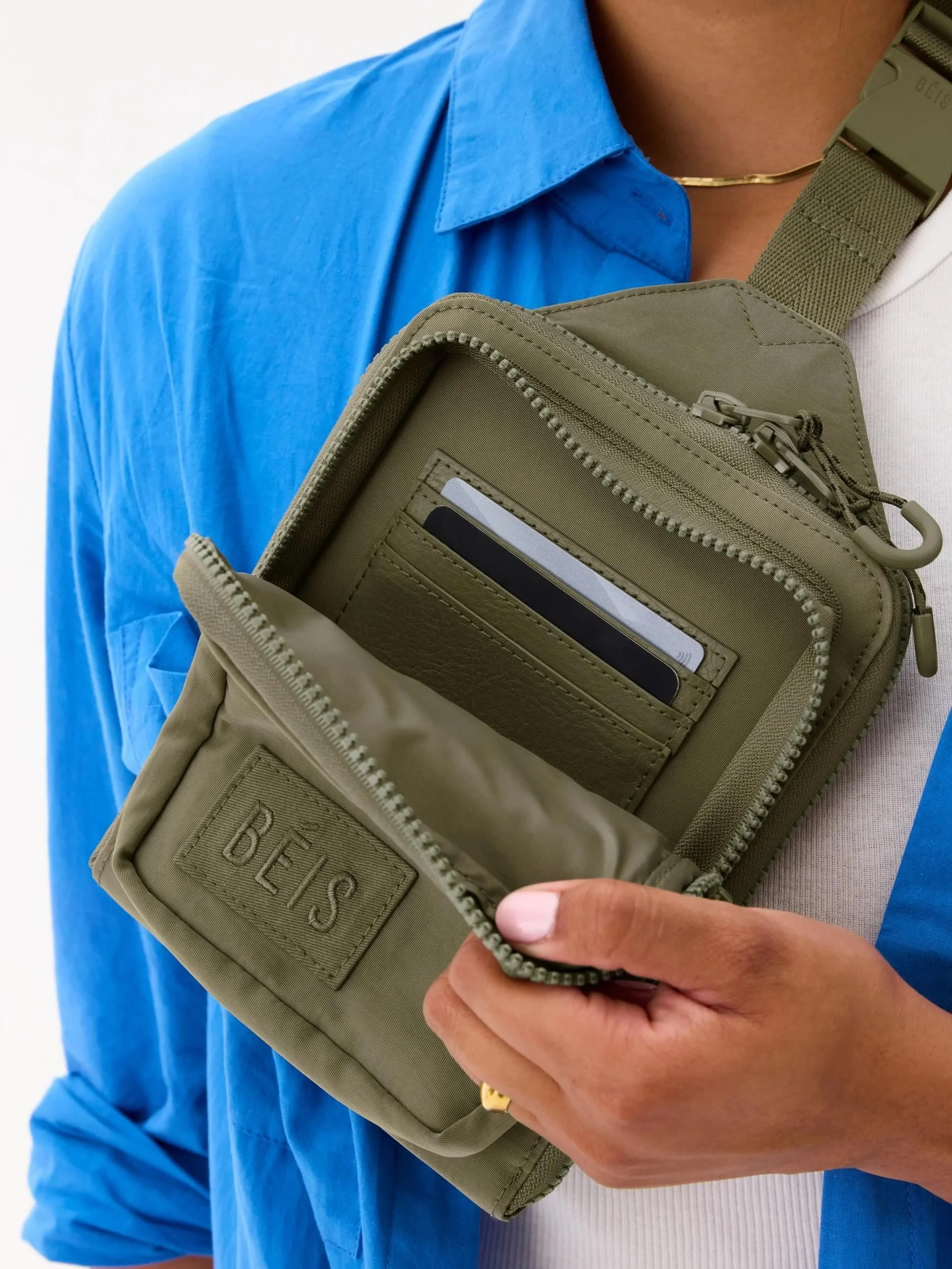 Have you entered yet? ✨

This month&rsquo;s Ol&eacute;a Giving Circle giveaway supports a great cause: No Kid Hungry 🤍

Thanks to our incredible sponsors, two winners will receive a B&Eacute;IS &lsquo;The Sport&rsquo; Sling while helping us make a d