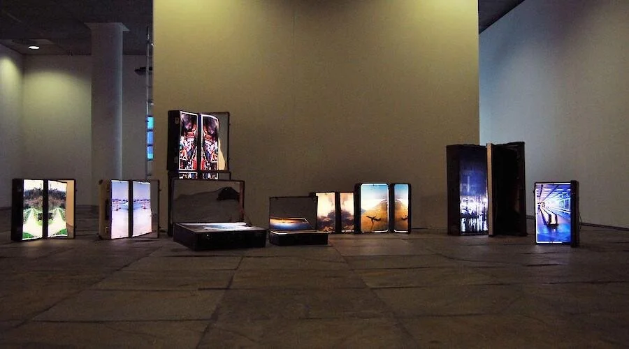 Chema Alvargonzalez: Mais Luz / Mehr Licht