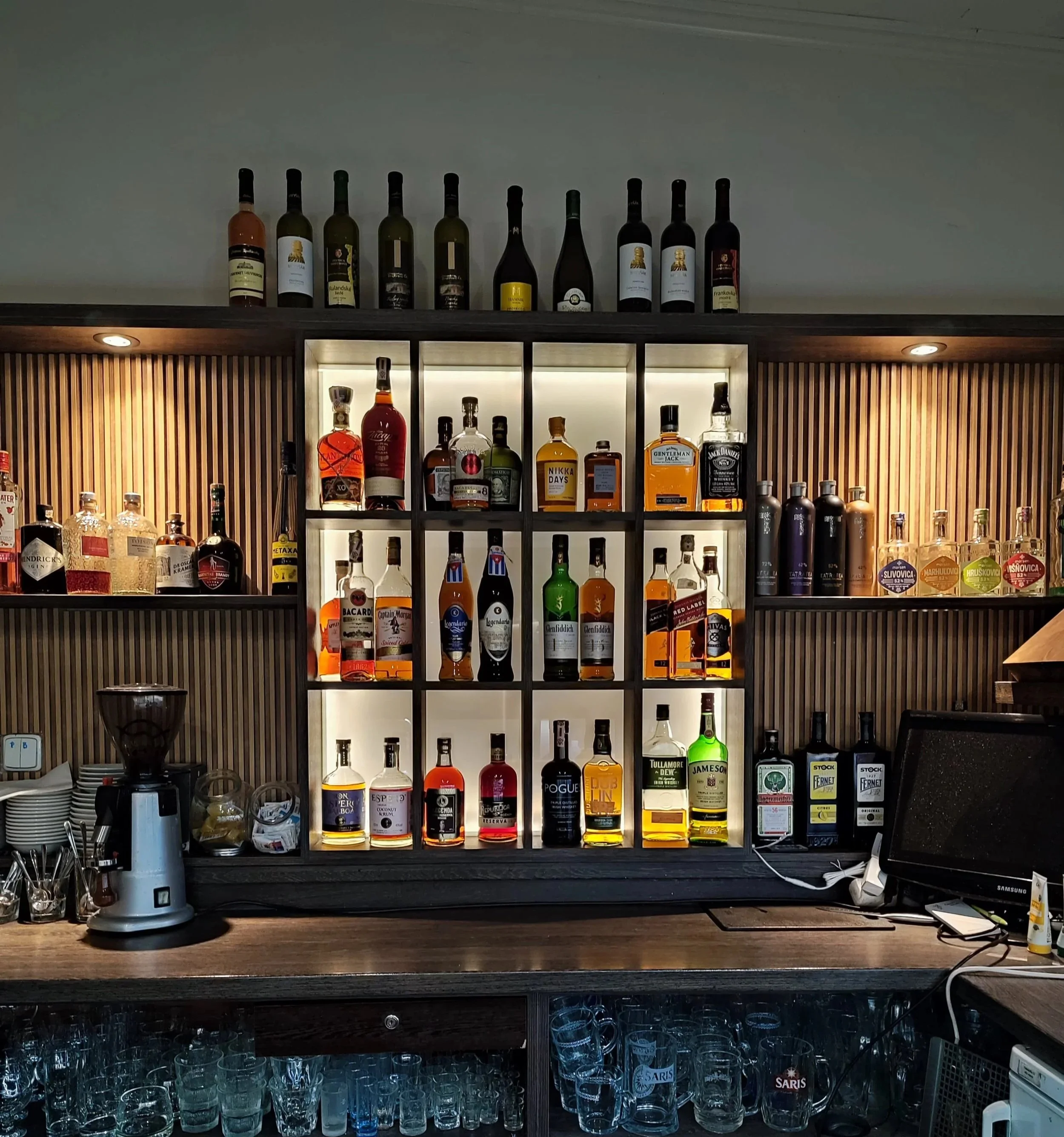 Bar Tenis Klubu Kapušany – nápoje a príjemné posedenie