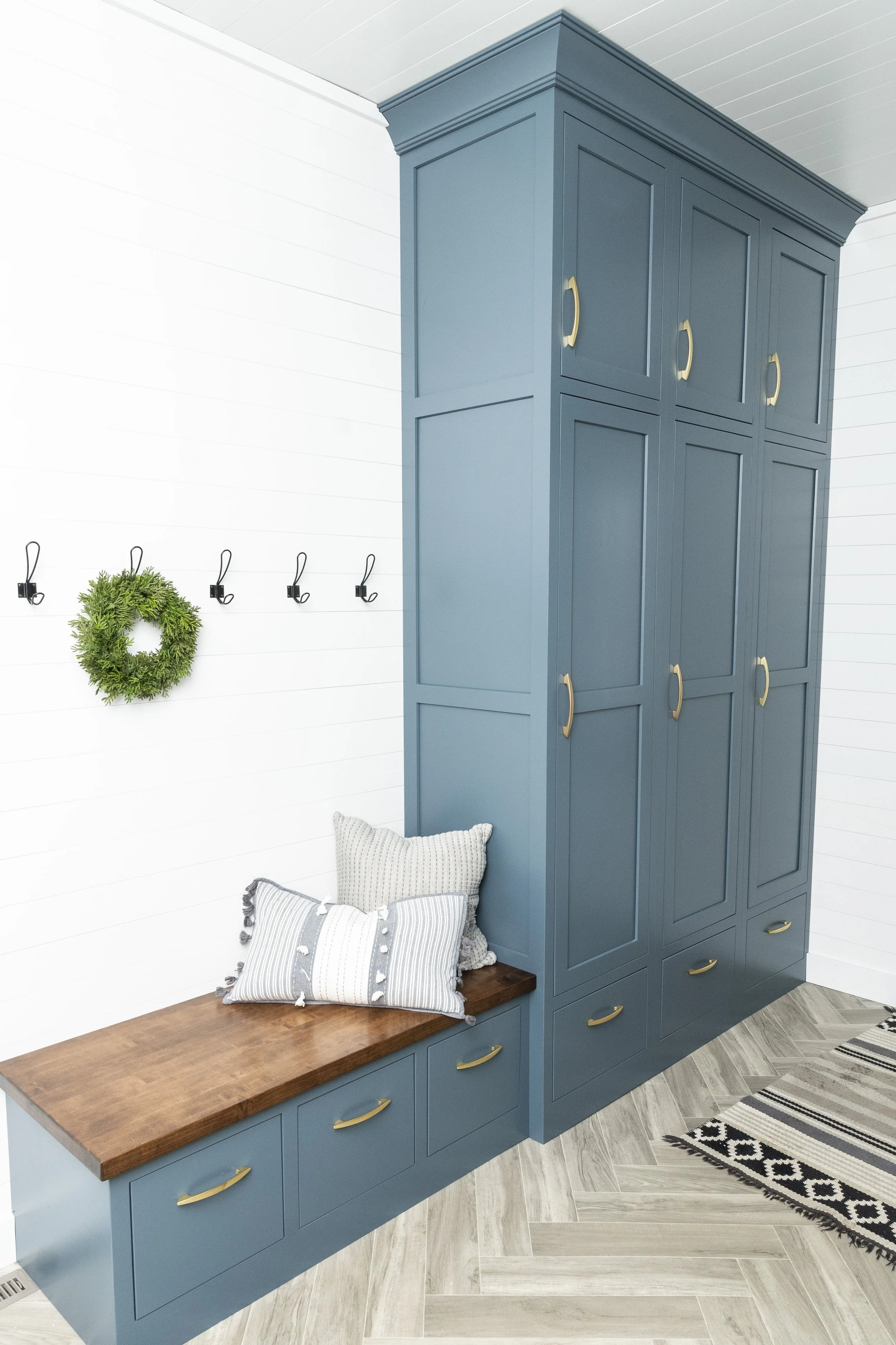 Mudroom_Hard Maple, Legendary Blue (9378).jpg