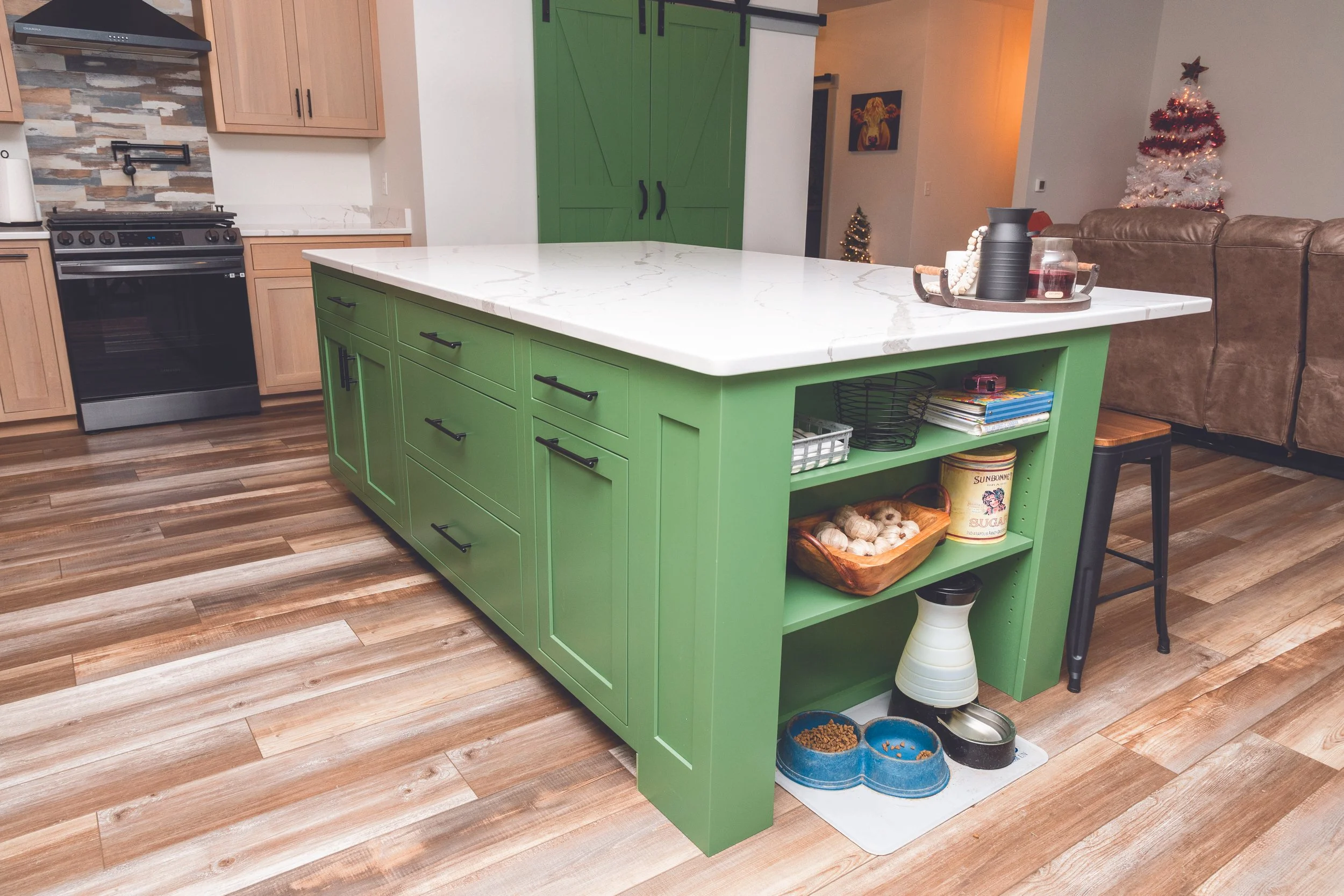 Kitchen_QSWO with NTR White stain [5903].jpg
