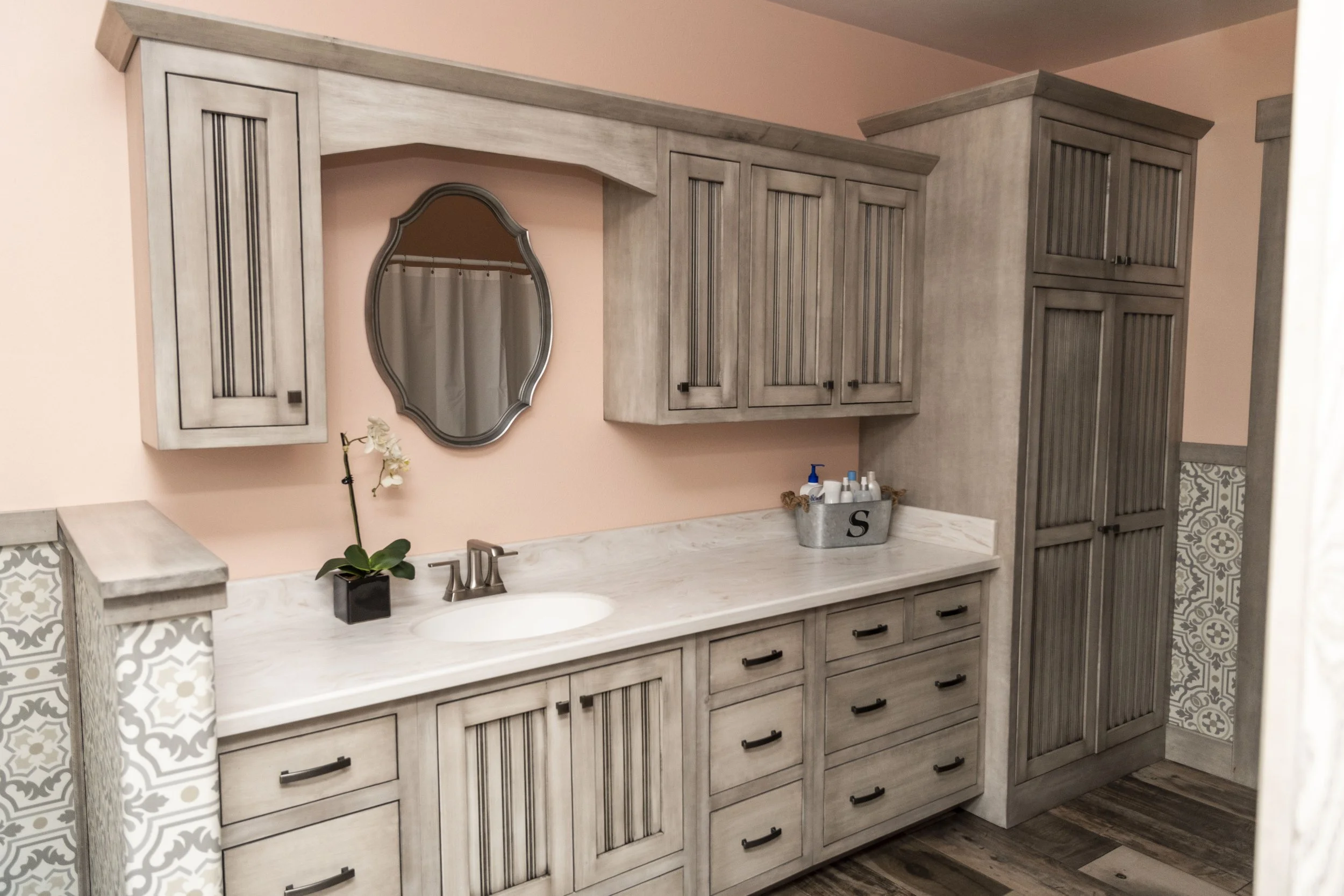 Bathroom Cabinet_Maple_Beaded Shaker (0486).jpg
