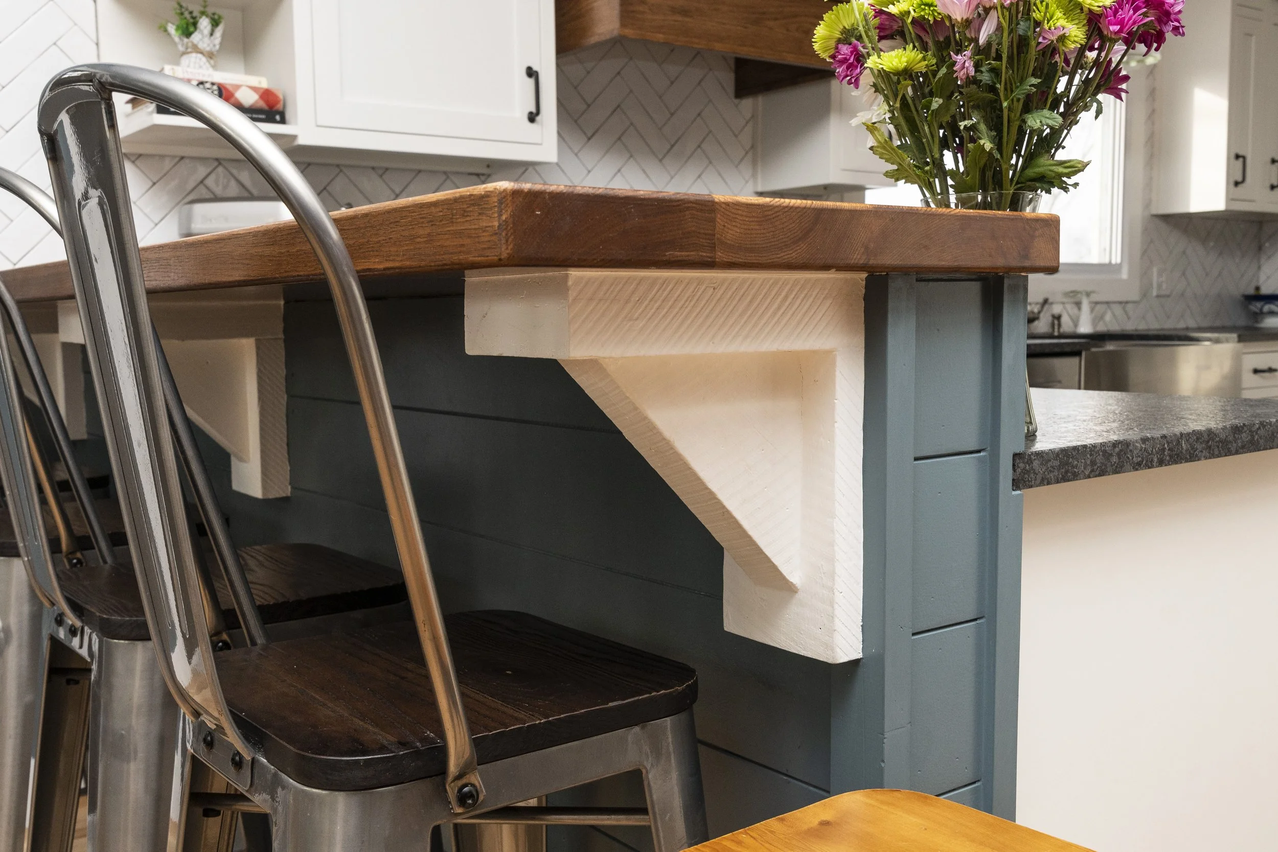 Kitchen_Hard Maple, White Paint (9373).jpg