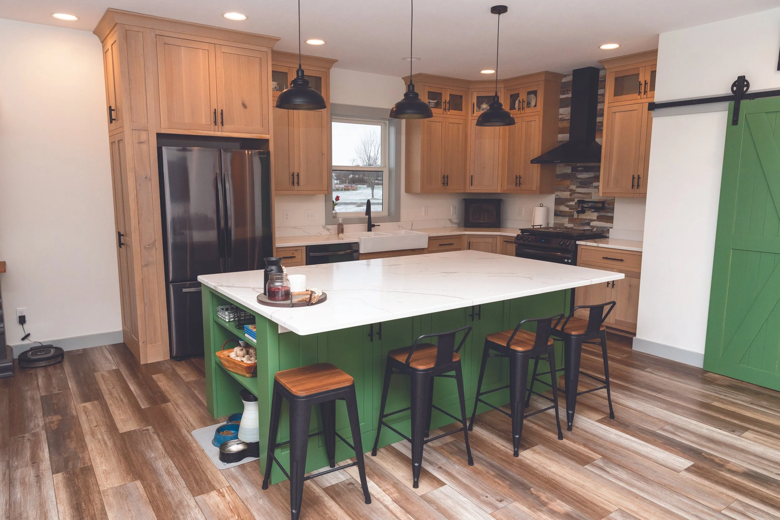 Kitchen_QSWO with NTR White stain [5895].jpg