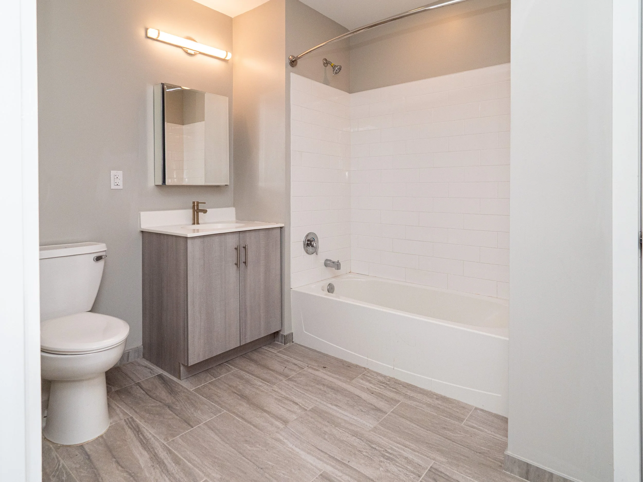 BSG_The Roxy_Unit 304-3.jpg