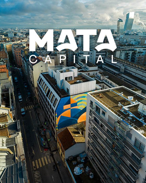Prise de vue aérienne par drone en zone urbaine (Paris) pour l'inauguration d'un actif Mata Capital.