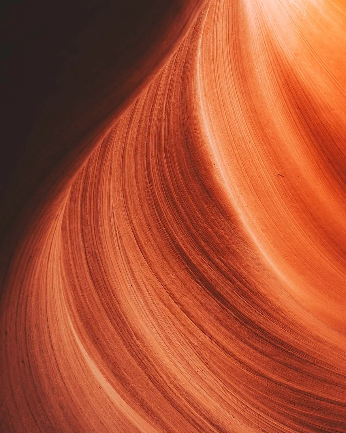 Photographie abstraite courbes grès orange Antelope Canyon Lower Page Arizona. Slot canyon érosion eau lumière naturelle Navajo tourisme nature ouest américain fond d'écran.