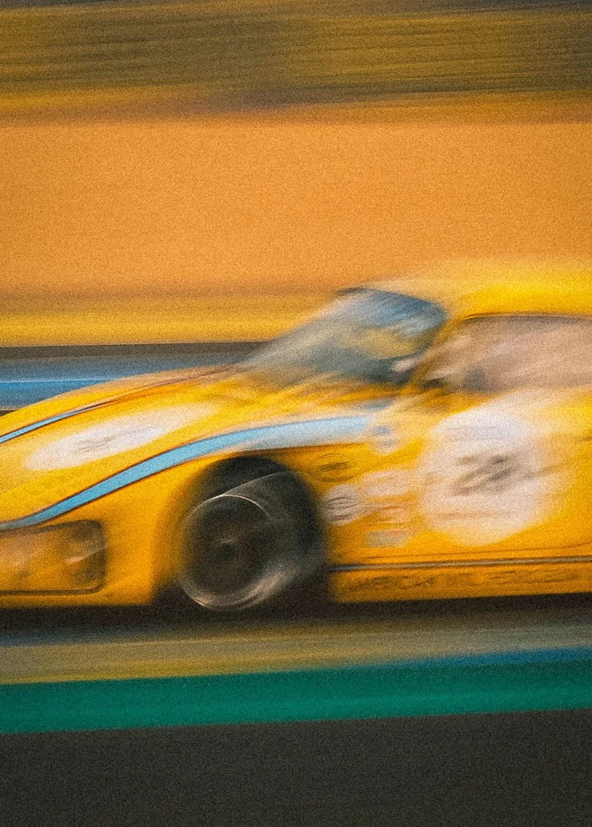 tirage-art-le-mans-classic-voiture-course-jaune-file-dimitri-weber.jpg