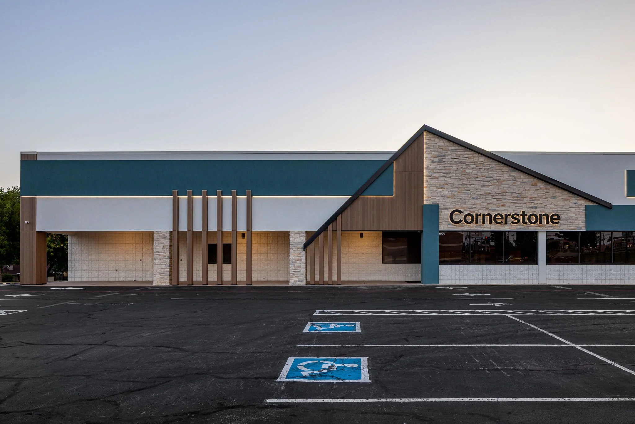 What the Data Says: Commercial Construction Delivery Methods