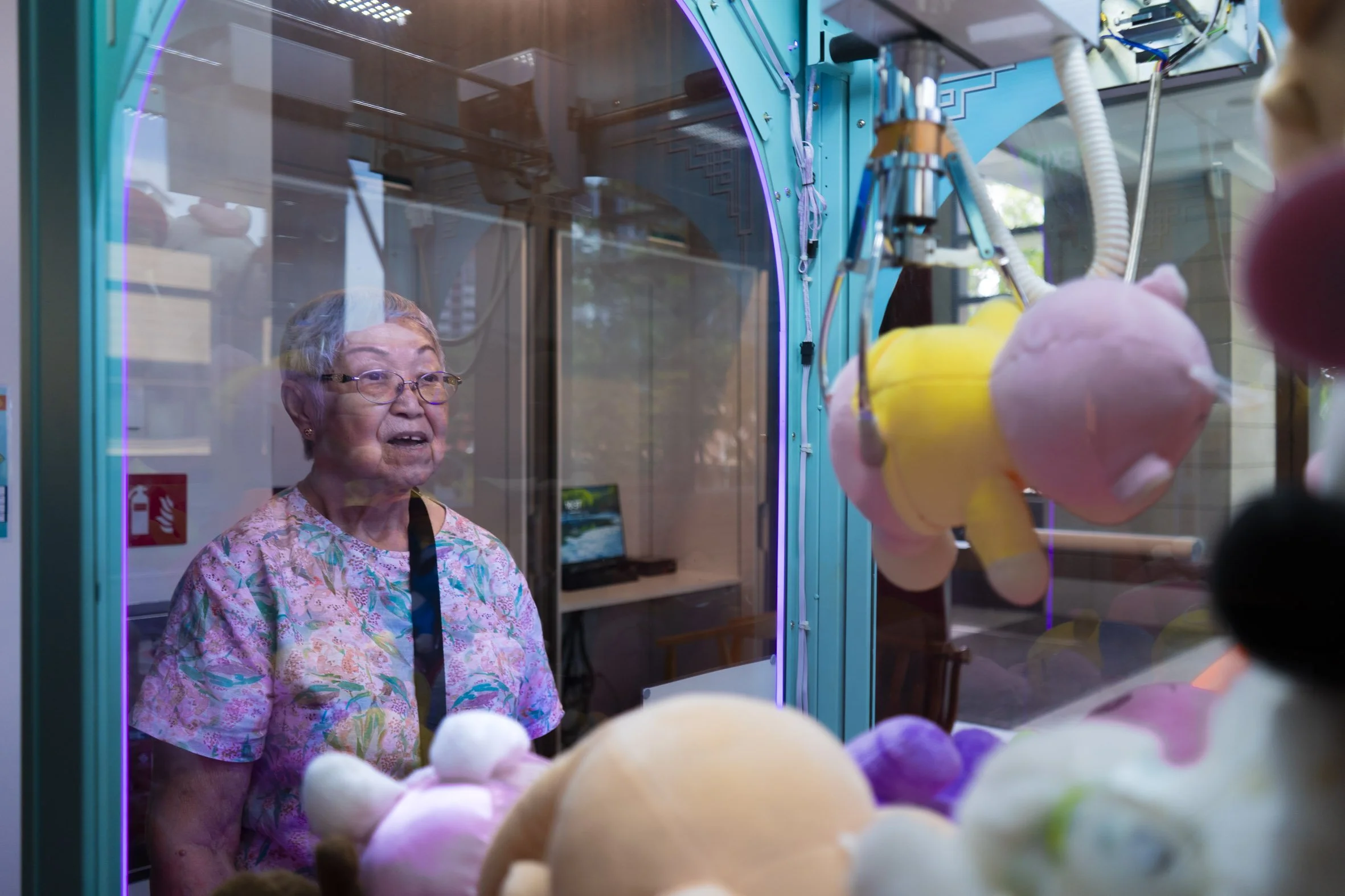 claw machine-2.jpg