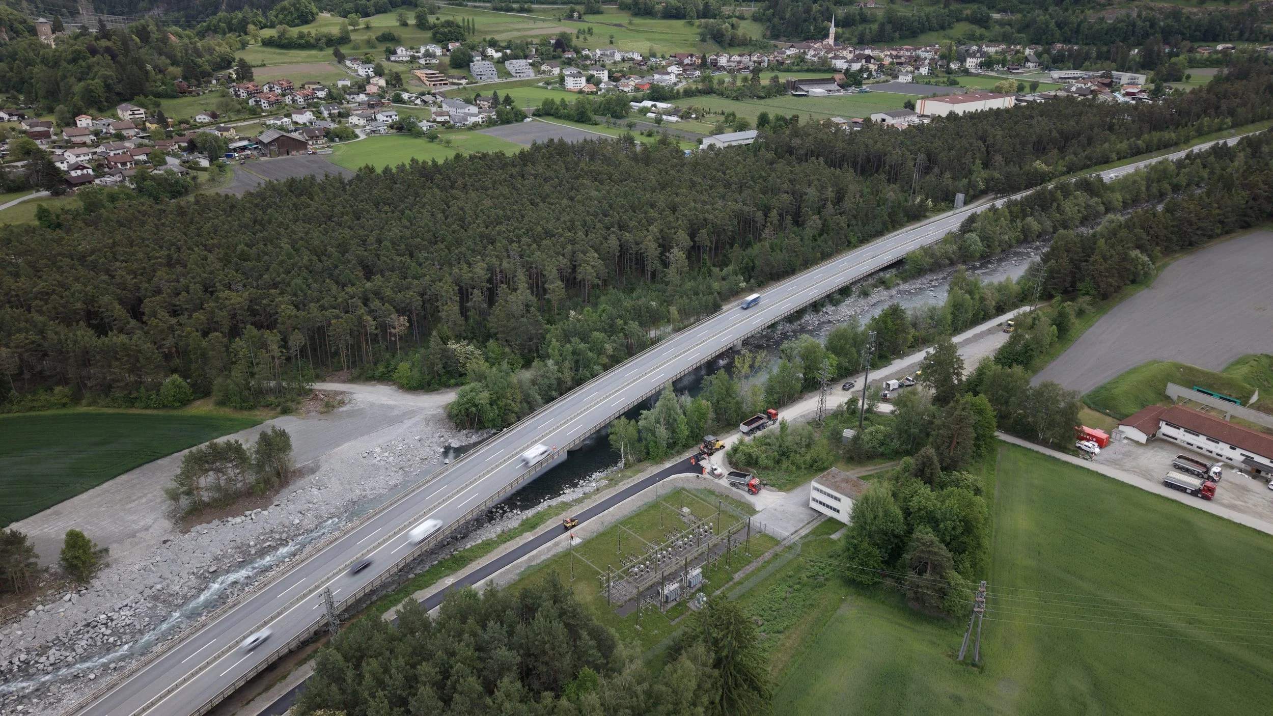 Blockrampe Cumparduns im Hinterrhein