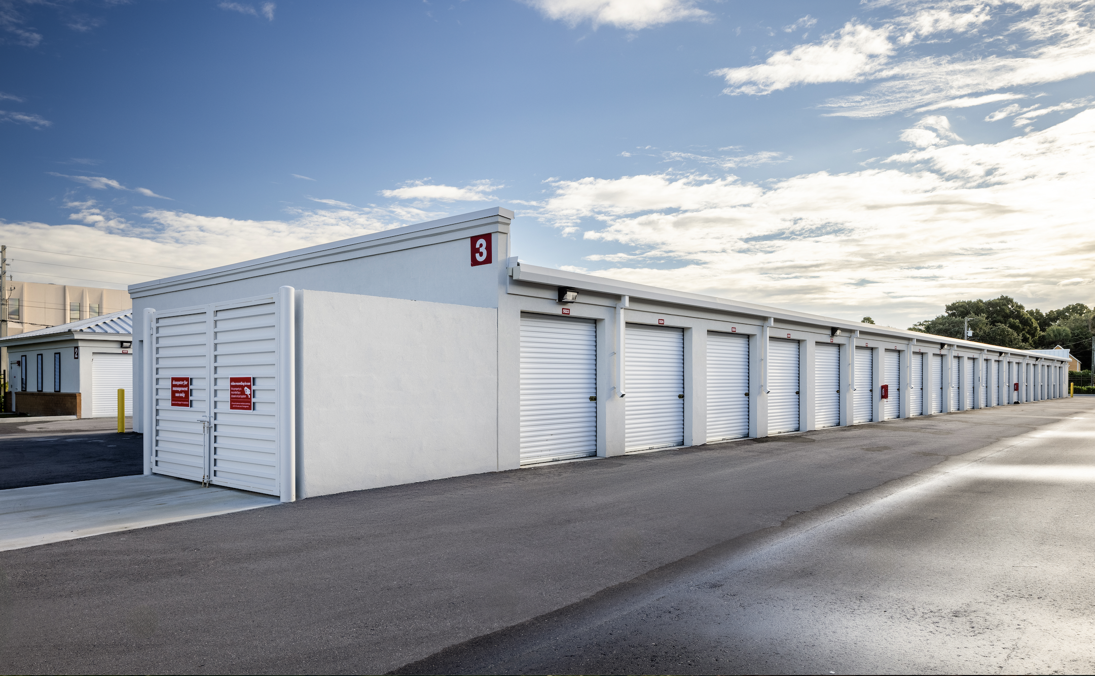 Drive-Up Storage vs Climate-Controlled Storage in Vero Beach: Which One Do You Need?