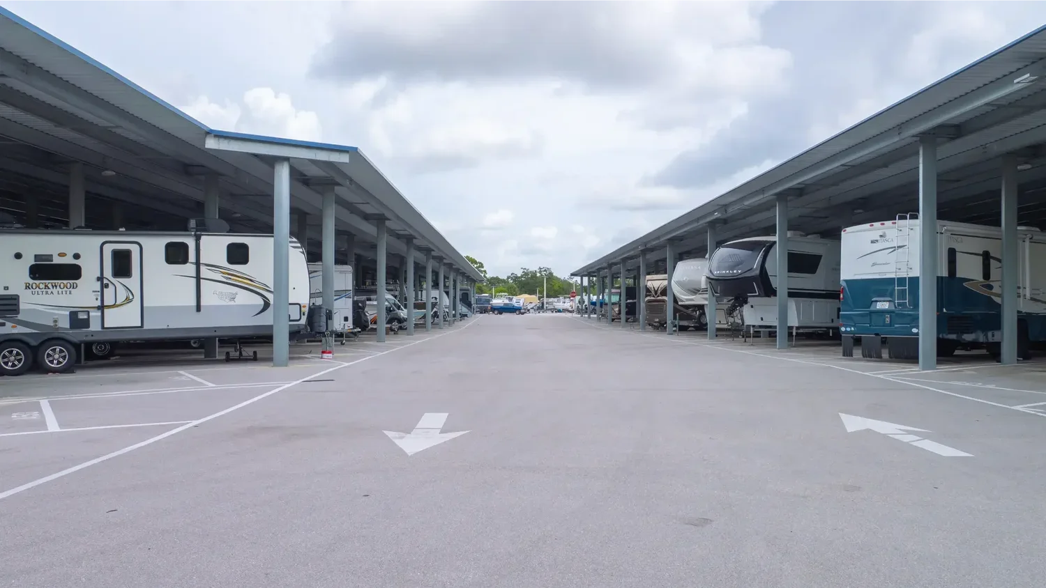 What Does Covered RV Storage Cost in Vero Beach?