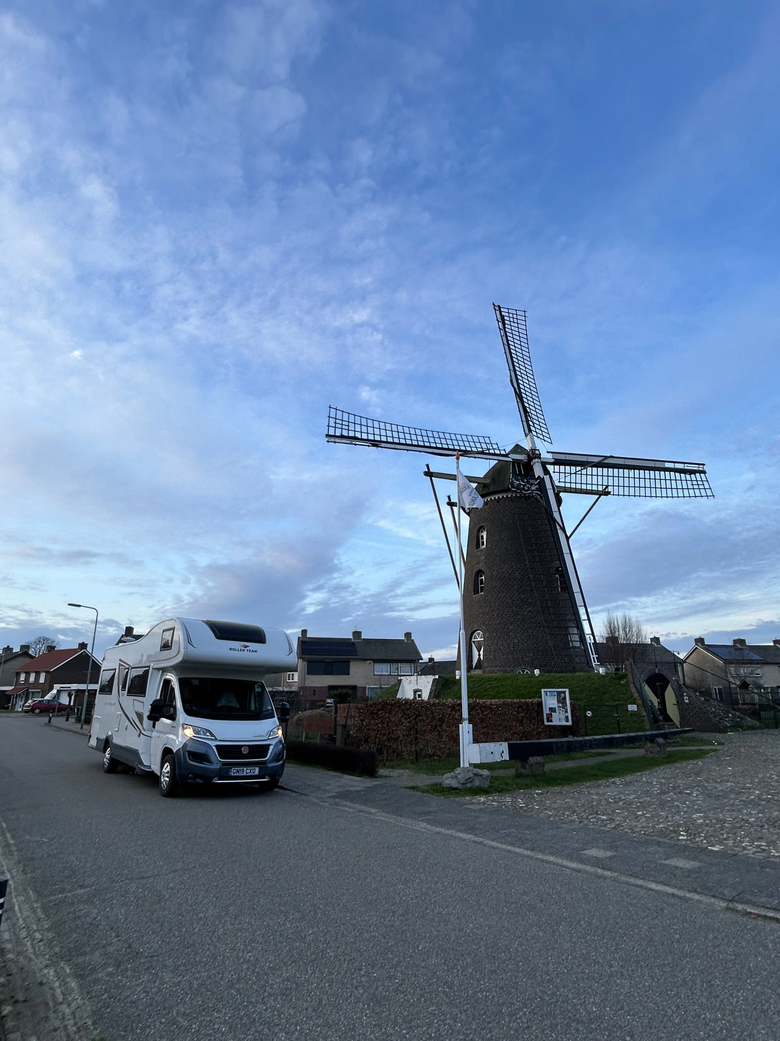 2024-03-03 18.00.36.jpg