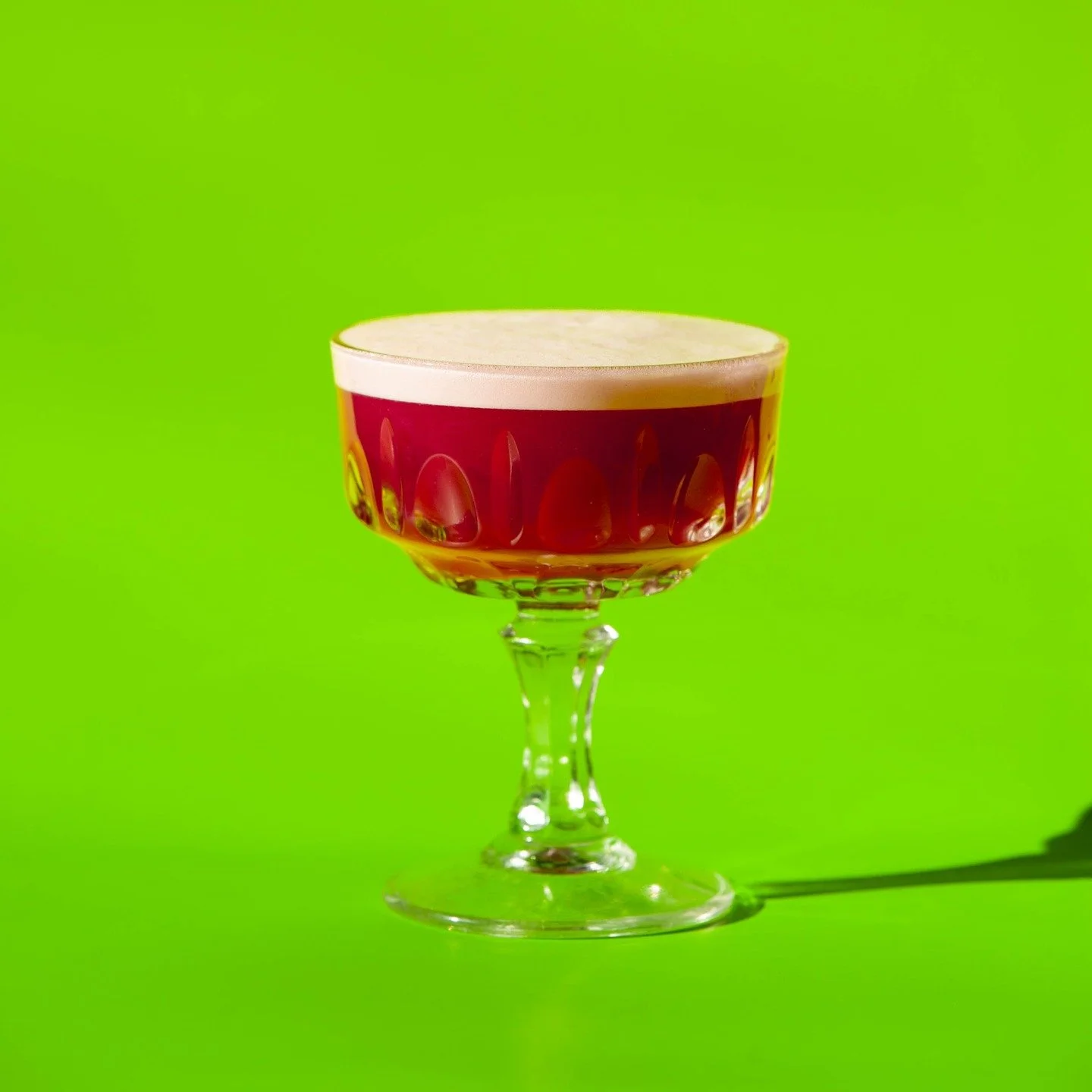 🍀Celebrating St. Patrick's Day with a twist! This blood orange whiskey sour adds a vibrant splash of color to the festivities. Cheers to luck, flavor and a touch of magic! 🥃 #StPatricksDay #WhiskeySour #BloodOrange #Slainte #mixfruitful