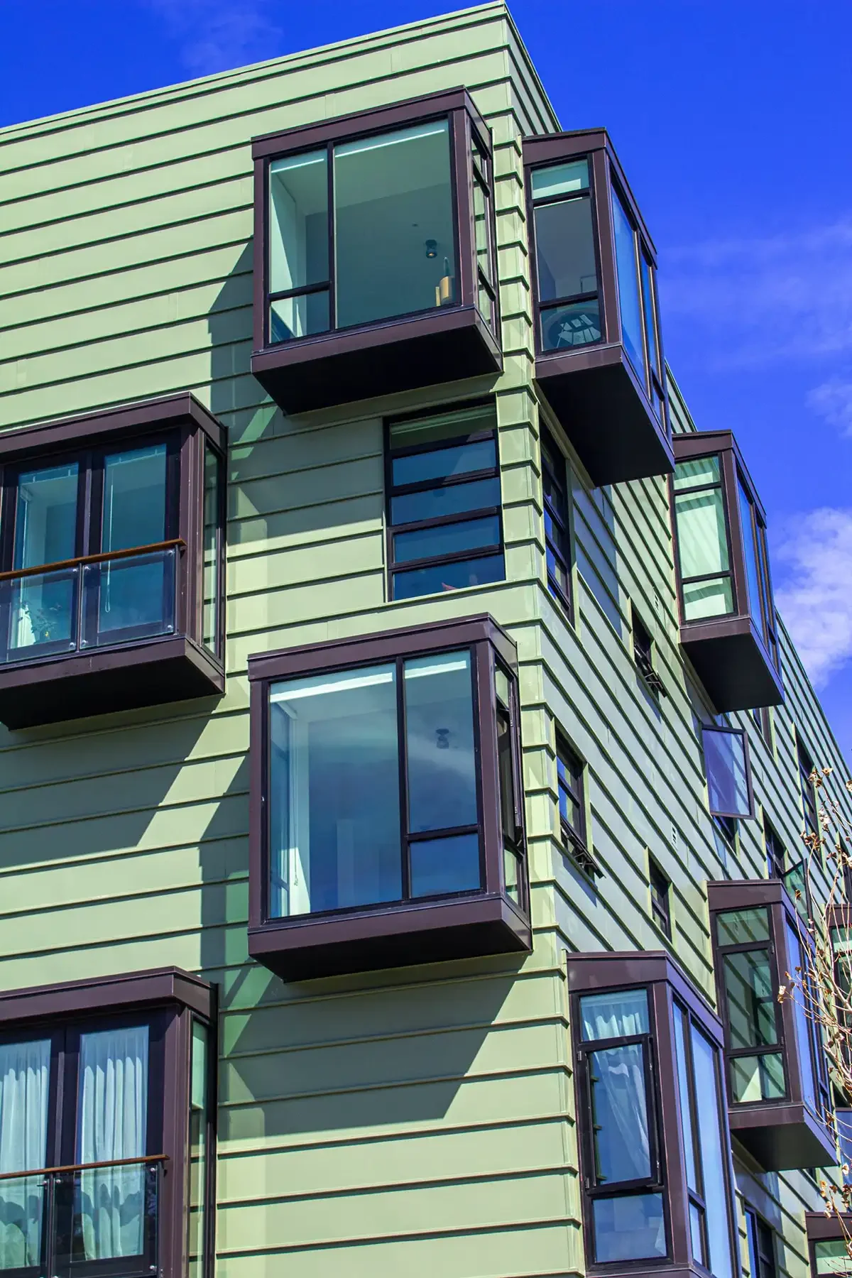 detail of o and m building green section windows