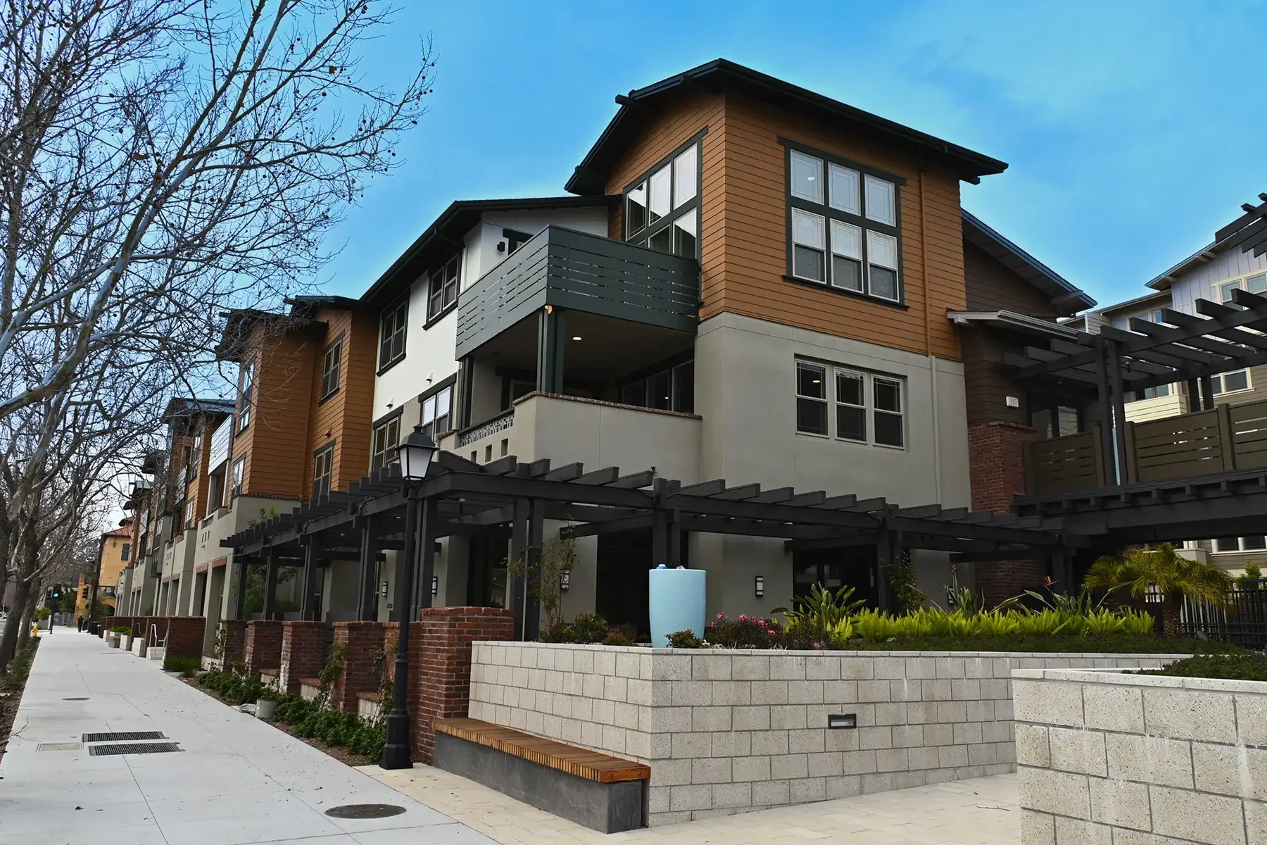 Stanford Middle Plaza | Menlo Park