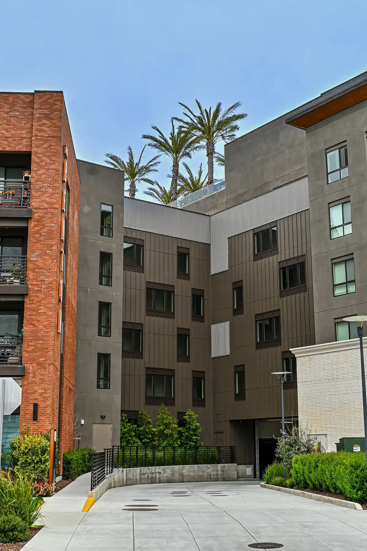 benton parking entrance