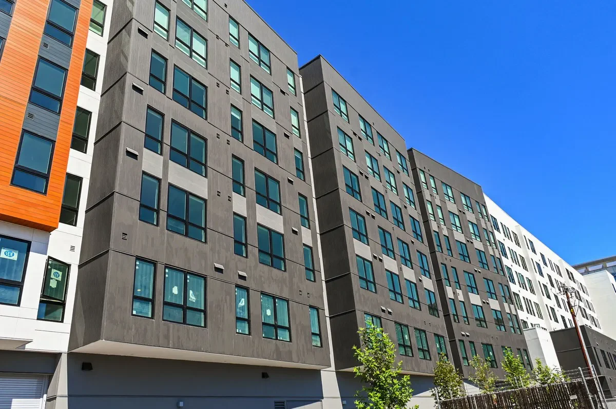 long side view of vasara exterior