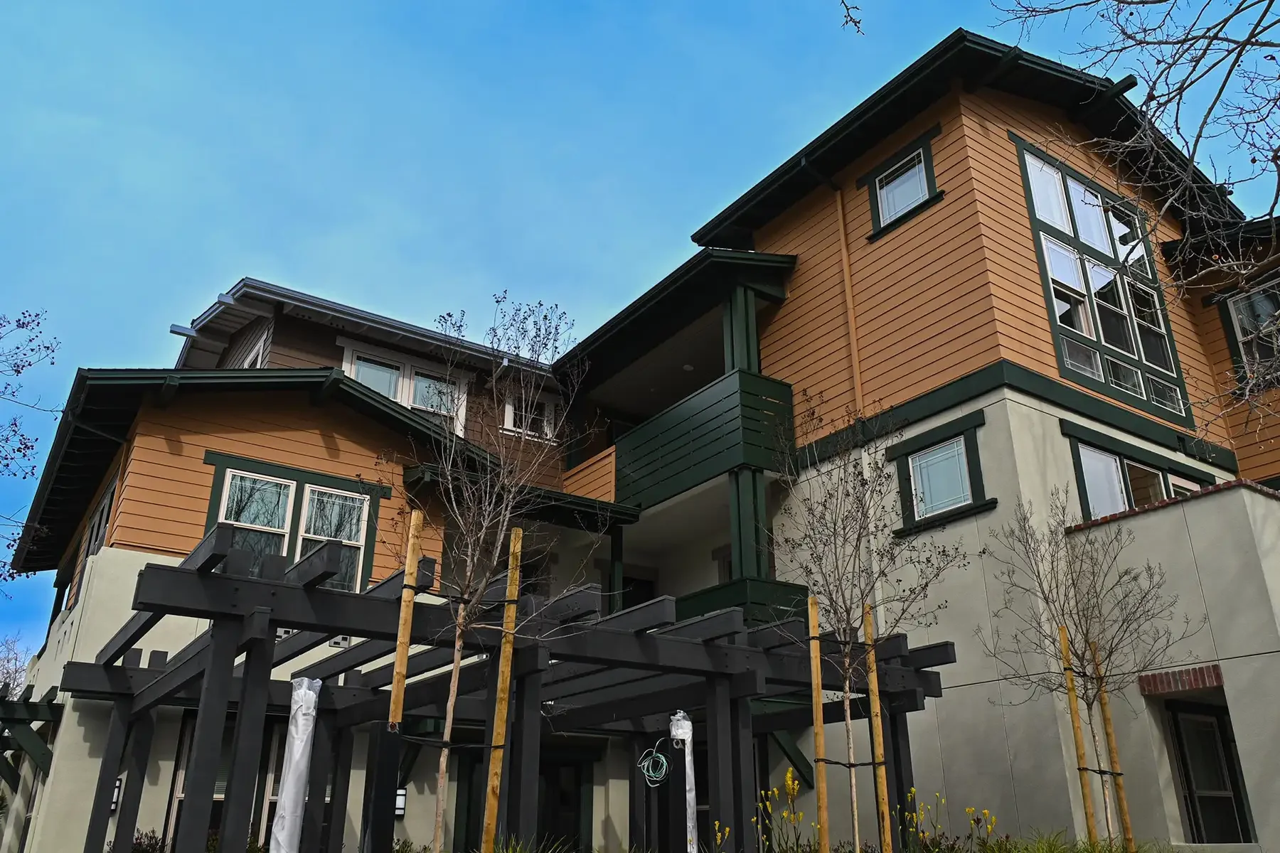 alternate detail view of middle plaza